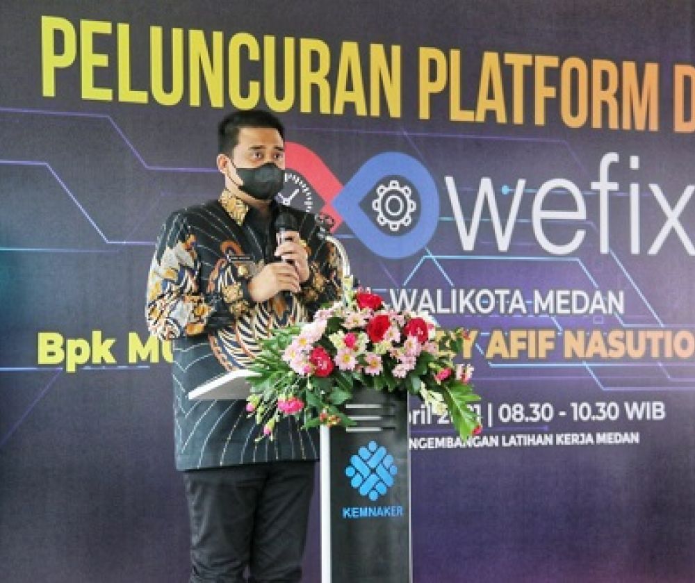 Kadis Kominfo Turut Mendampingi Walikota Medan Pluncuran Platform Digital Wefix